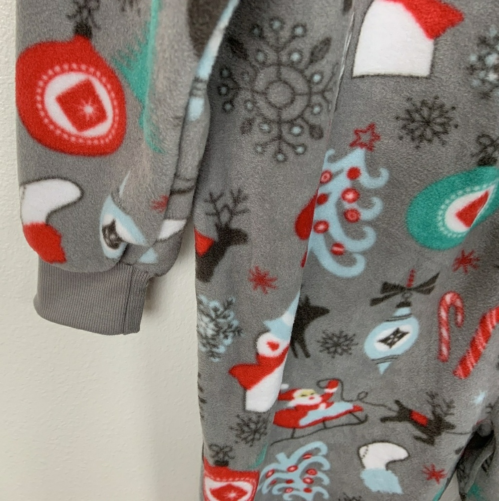Footed Christmas Pijama Man Gray Sz: S - Picture 3 of 6